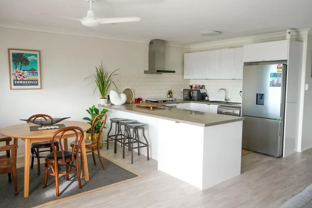 Oasis 2 On Eden Apartment Townsville